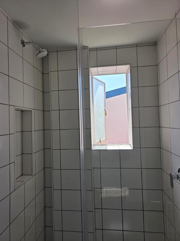 To Let 1 Bedroom Property for Rent in Gardens Western Cape